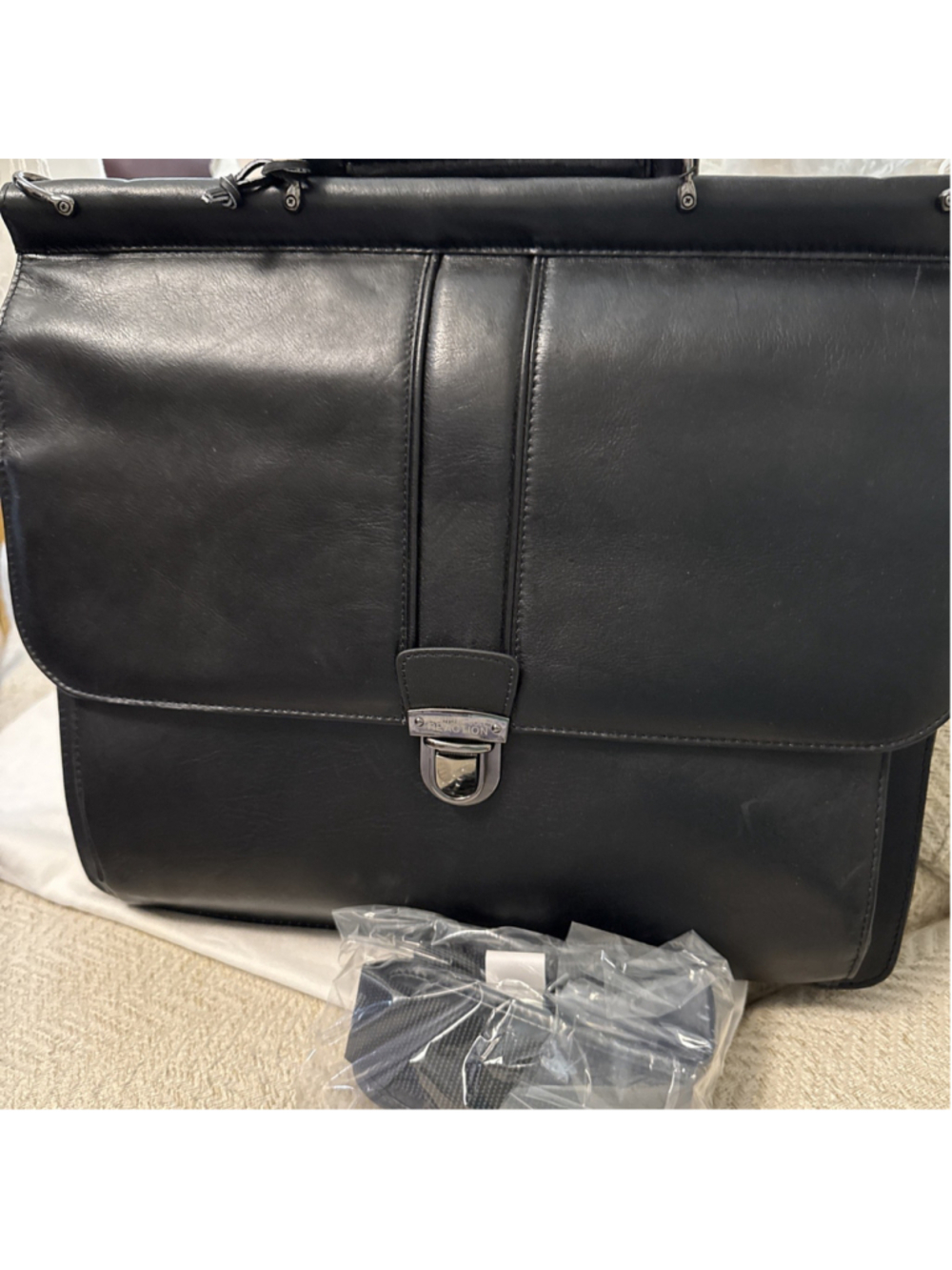 KENNETH COLE NEW YORK Black Leather Laptop Briefcase Large